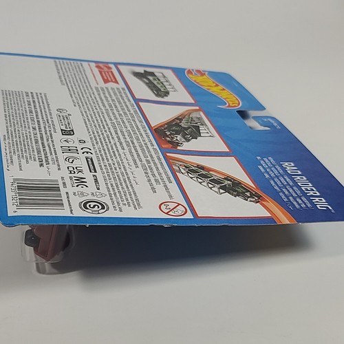 Remolque de transporte Hot Wheels 2021 escala 1:64 ""Rad Rider Rig"" rojo con borde plateado - Imagen 7 de 15