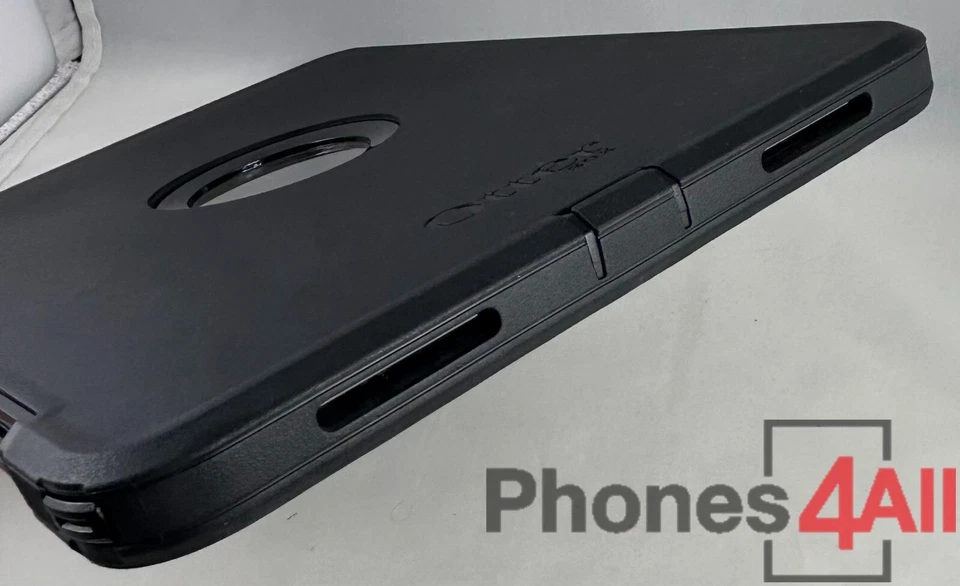 OtterBox Defender PRO (Screenless) w/ Stand iPad Air 4th/5th Gen-Black - Image 4 of 4