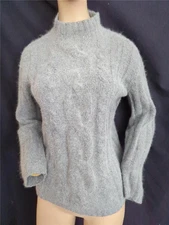GRAY 40%  ANGORA BLEND SOFT WARM CABLE LIZ CLAIBORNE SWEATER- 43" BUST