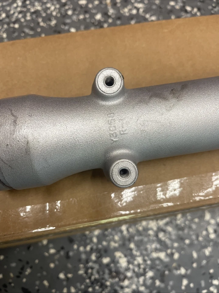 2009-2025 Yamaha Xt250 Front Right Fork - Image 2 of 4