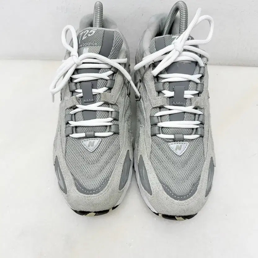 New Balance 725 Gray Sneakers Size 240 thumbnail 4