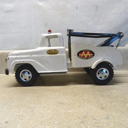 Vintage Tonka AA Wrecker Tow Truck, Pressed Steel Toy Vehicle, 1959