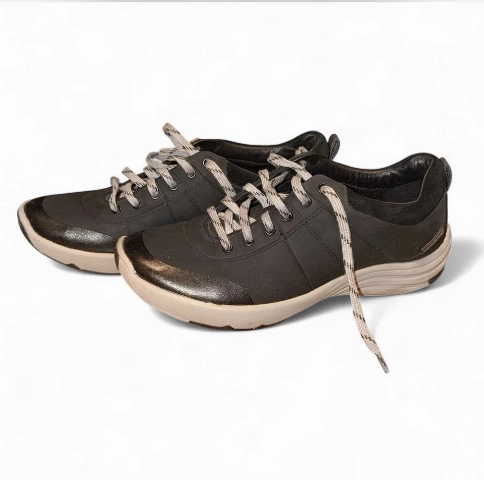 Clarks Wave Walk Lace Up Suede Waterproof Walking Shoes Women's Size 8 - Image 3 of 4