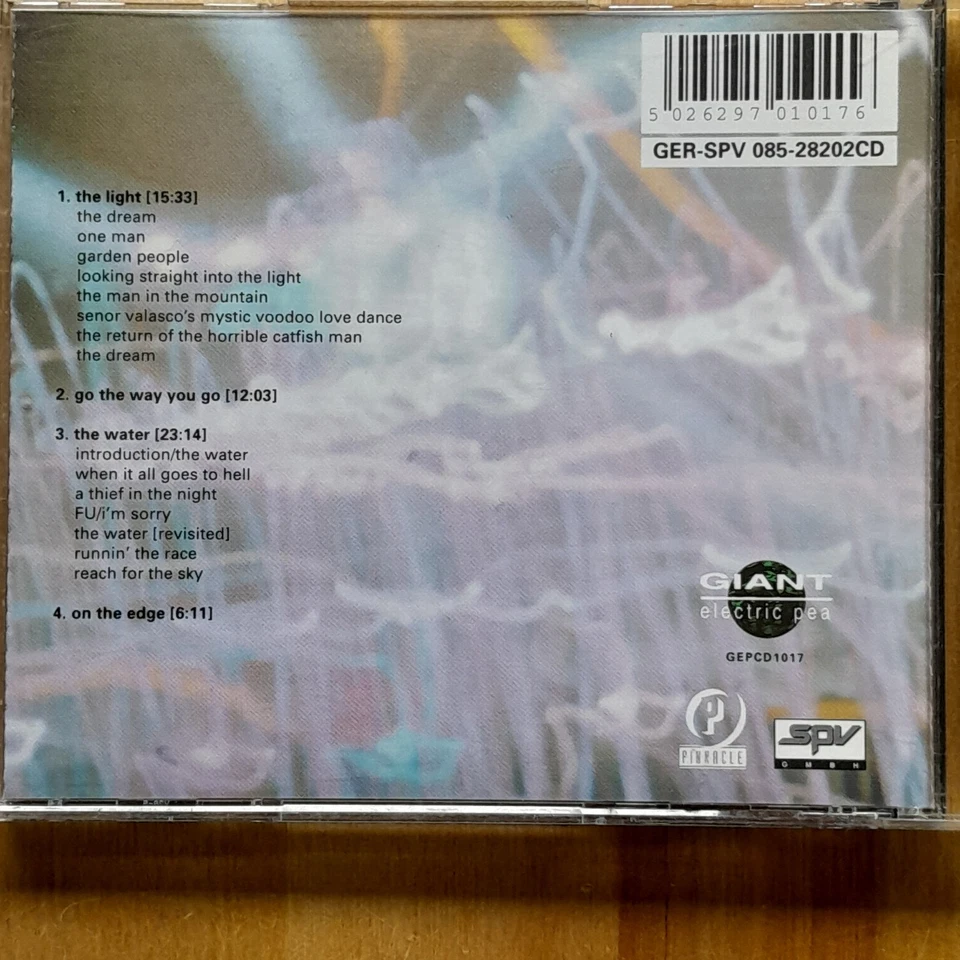 SPOCK'S BEARD - THE LIGHT  ( 1996 )              GENESIS / GENTLE GIANT - Bild 3 von 3