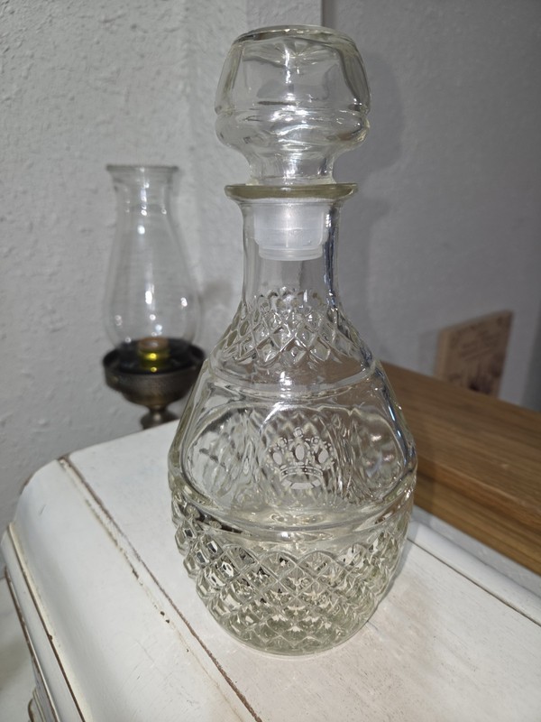 VINTAGE PRINCESS HOUSE Diamond-Cut Glass Decanter 1970s Grape Crown