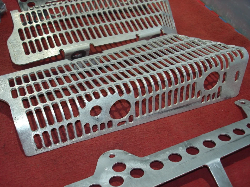 PROTECTORES Y SOPORTES DE RADIADOR DE ALUMINIO SUZUKI RMZ250 DEVOL 2007 2008 2009 RMZ 250 Foto 4 de 4