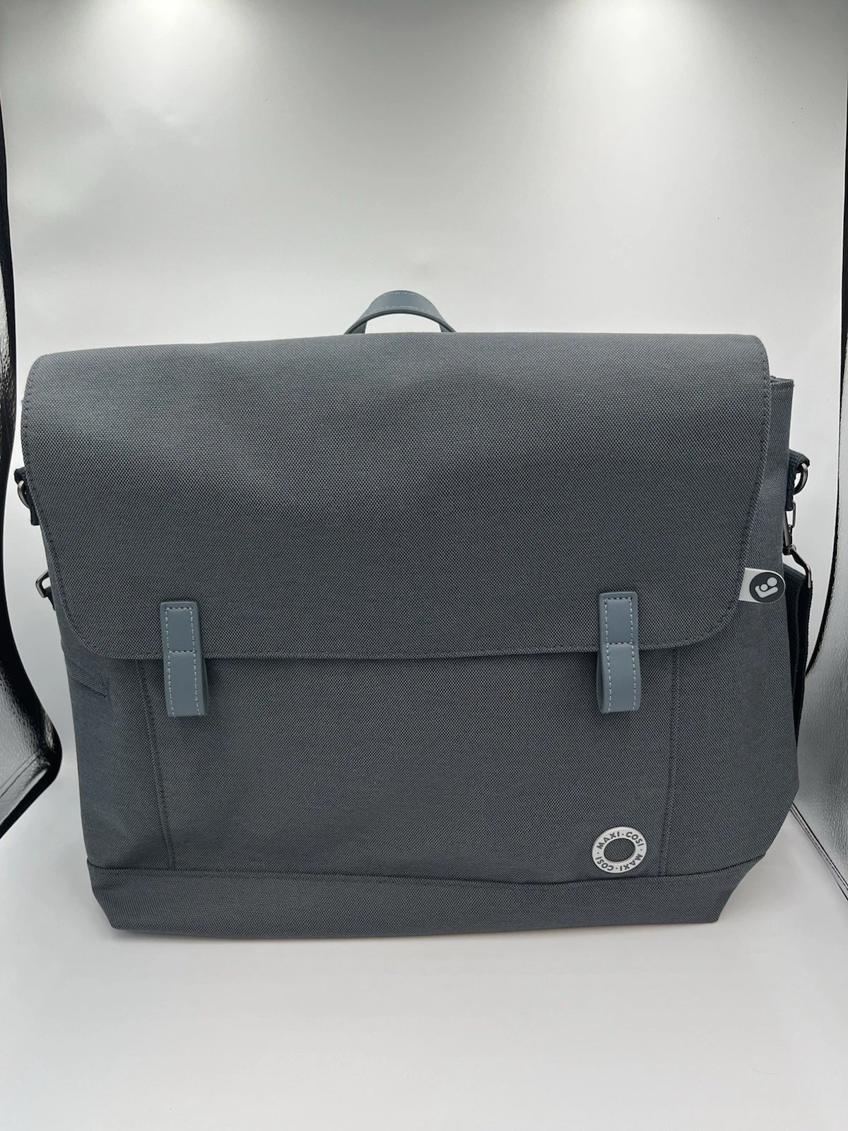 Maxi- Cosi Diaper Bag Graphite Wipeable Changing Pad Organizing Tote