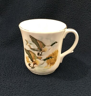 DUCHESS BONE CHINA TEA CUP / MALLARD DUCKS IN FLIGHT 