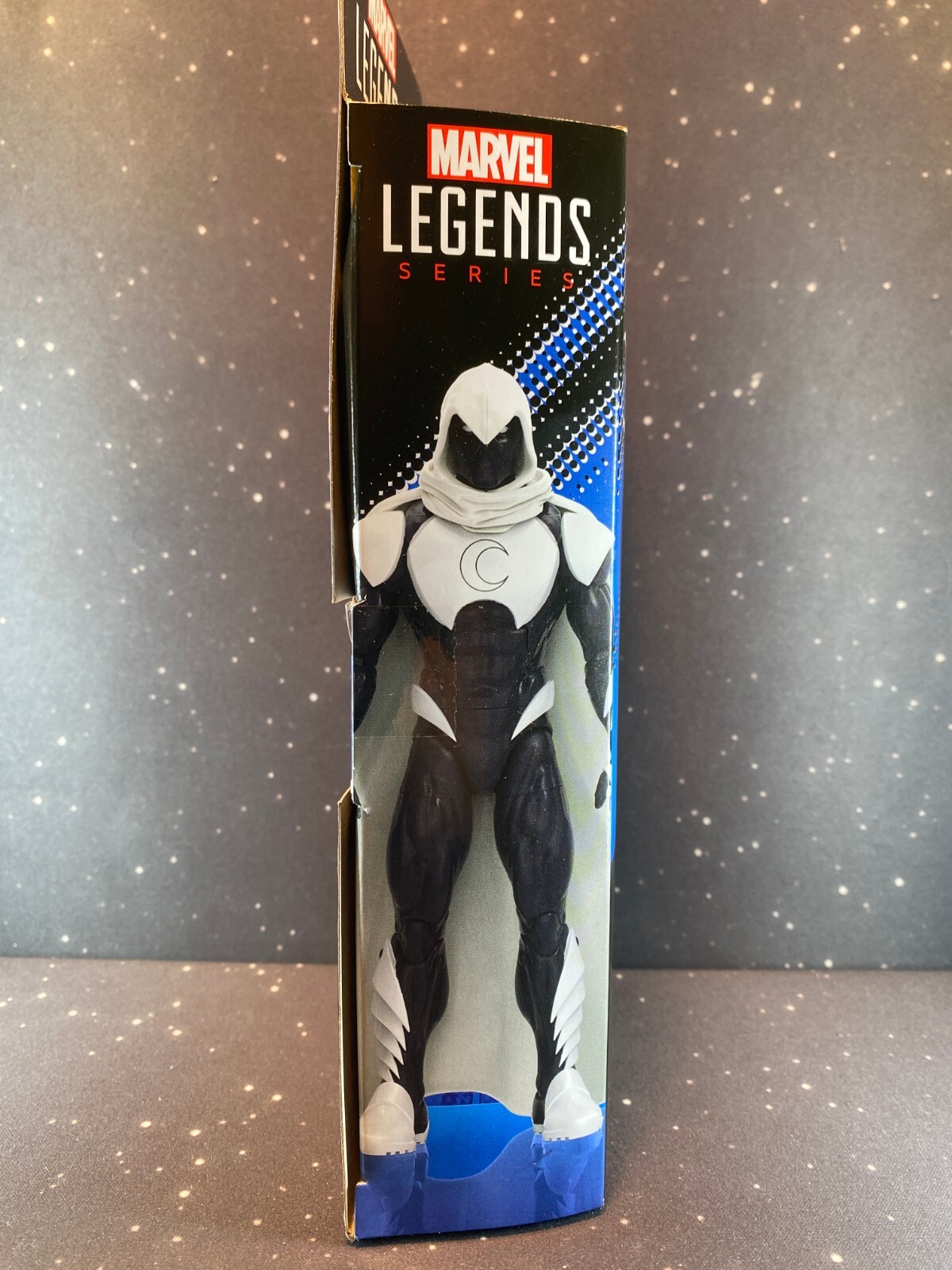 2023 Marvel Legends 6 Inch Scale Action Figure Moon Knight Exclusive