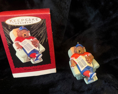 Vintage Hallmark Keepsake Ornament    Happy Holi-doze  (1996) Dad Bear BaseballH