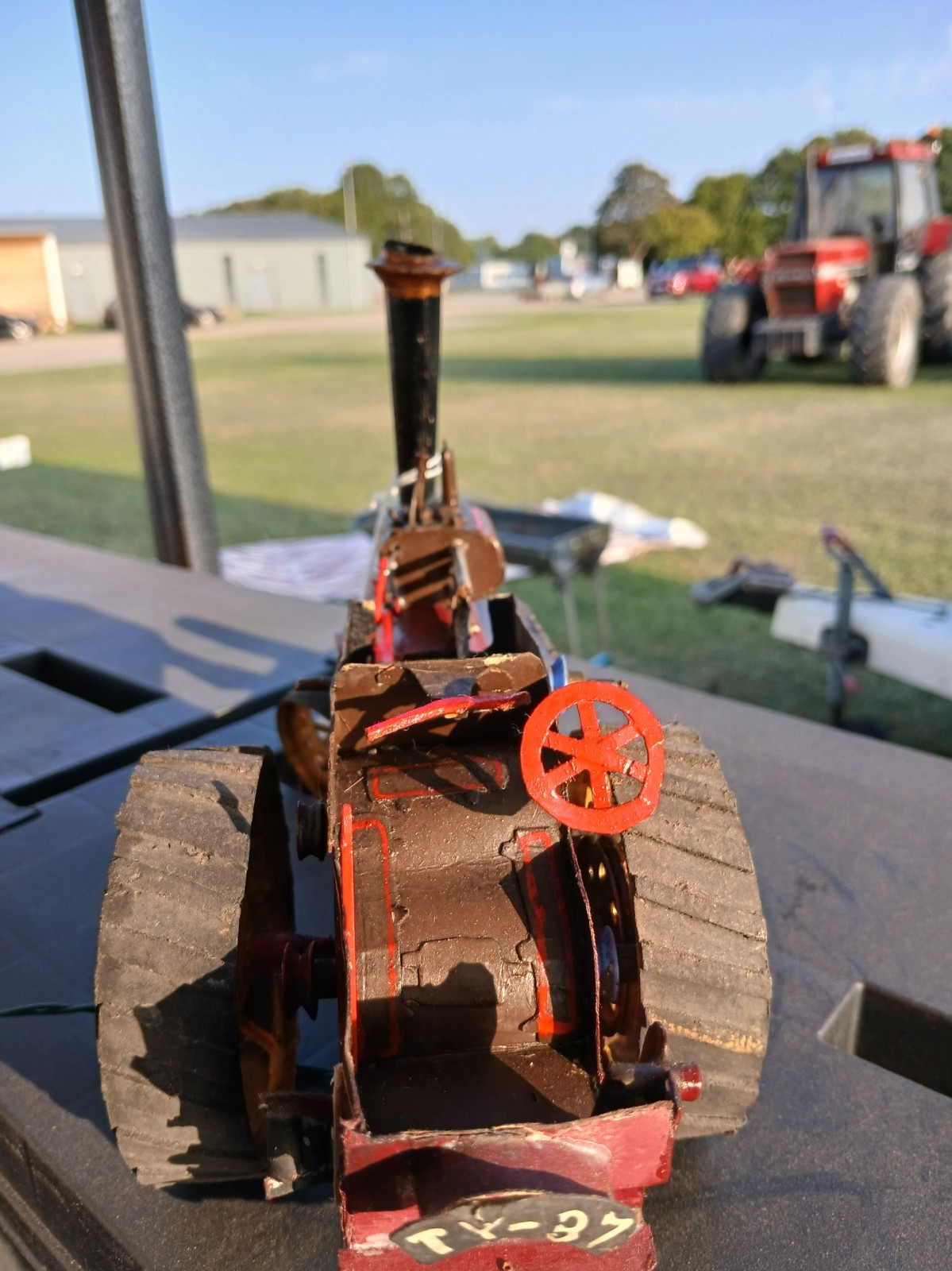 Picture 3 of 9