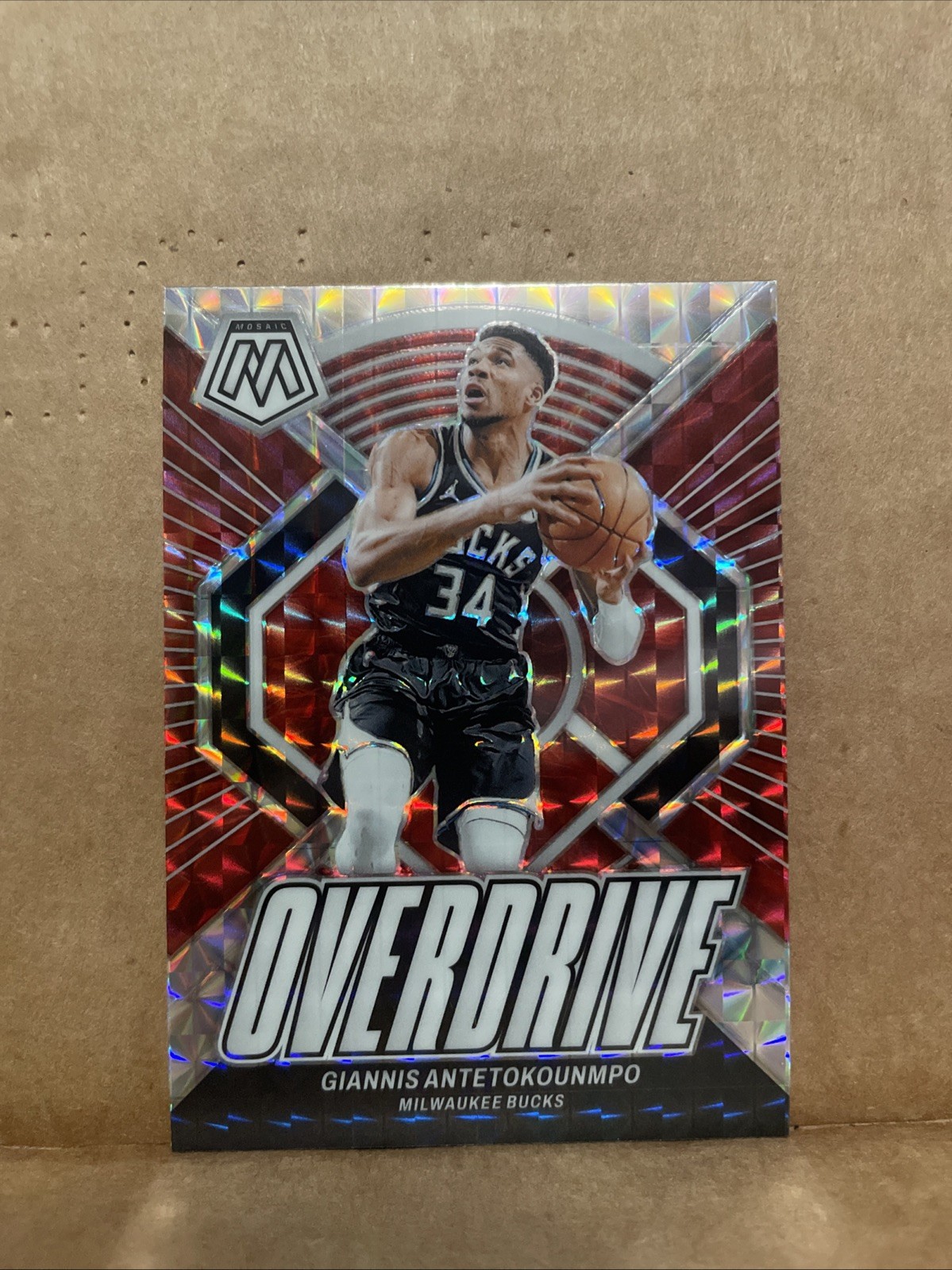 2023-24 GIANNIS ANTETOKOUNMPO PANINI MOSAIC NBA #15 OVERDRIVE SILVER SP CARD MVP
