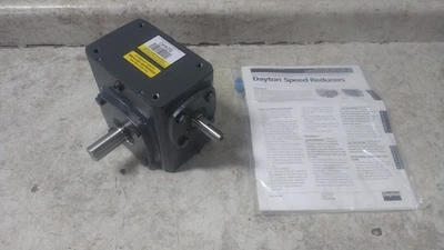 Dayton 6Z440 0.3 Max Input HP 29 Max Output RPM Cast Iron Housing Speed Reducer - Image 1 of 4