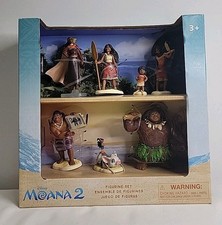 Moana 2 Figurine Set, Disney, 7 Fully Sculpted Figures, Minor Box Damage