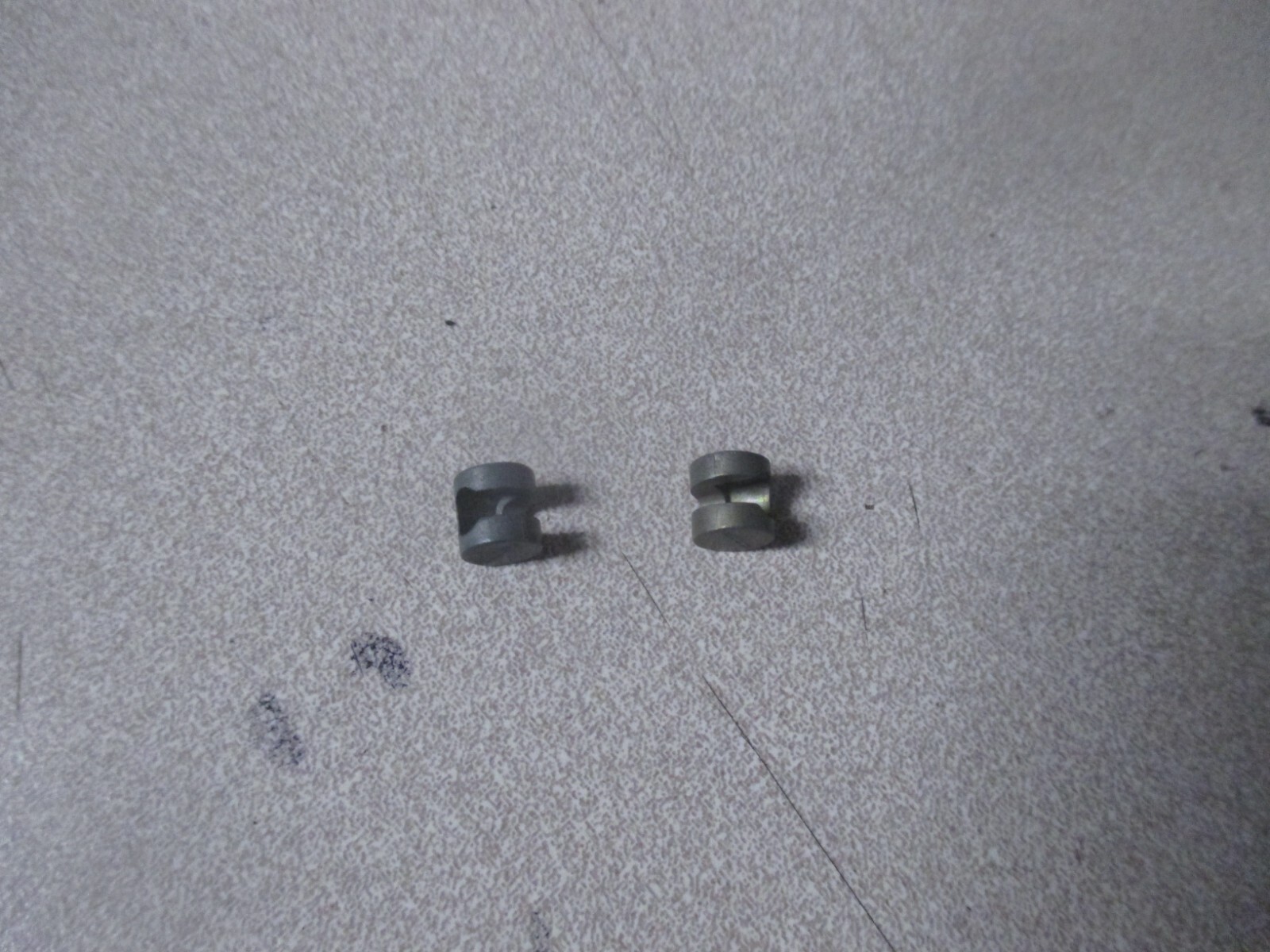 NOS Throttle Cable End Piece Fits Suzuki 7582 RM125 5863107010 Qty 2