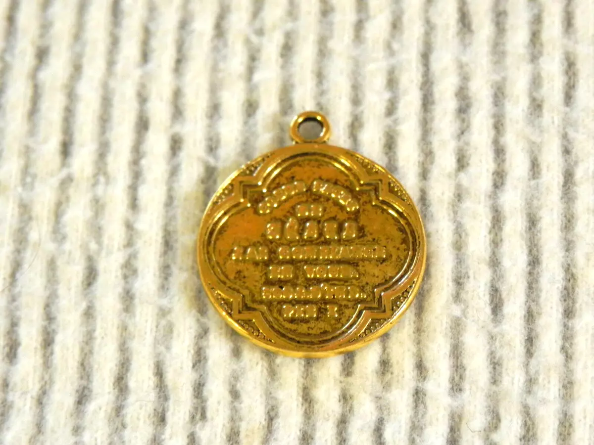 Sacred Heart Medal Gold Tone Medal Catholic Pendant Coeur Sacre Unknown Vintage