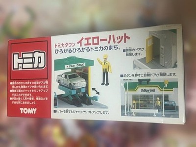 Tomica Town Yellow Hat Tankstelle Spielset Tomy Japan