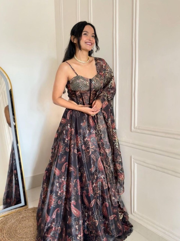 Dupatta Chiffon Ricamato Dupatta Nera E Oro DUPATTA BAZAAR