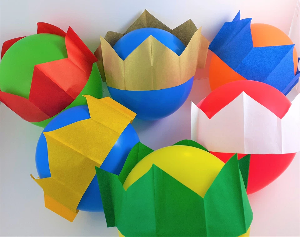 96 Gold Christmas Cracker/Party Crown Hats Quality 50gsm printed paper - Image 3 of 4