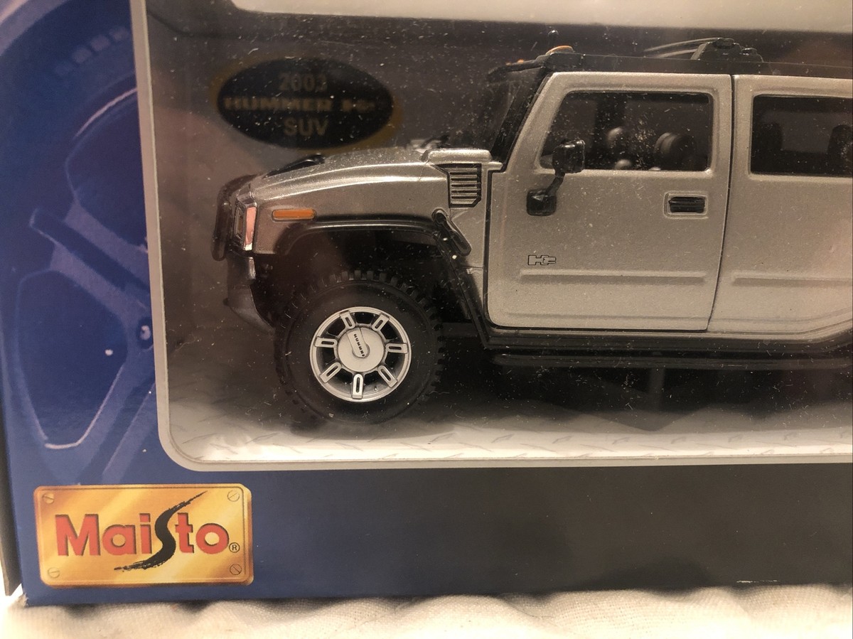 2003 Hummer H2 SUV Silver1:27 Diecast Model Car - Maisto 31231SL