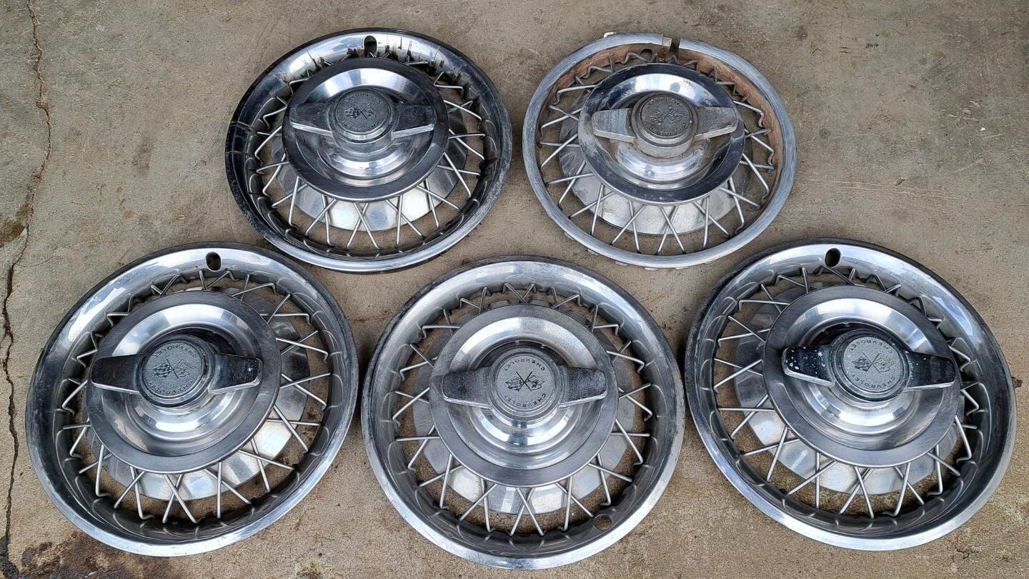 SET OF 4 1962 1963 CHEVY II CORVAIR 14" WIRE SPINNER WHEEL COVERS