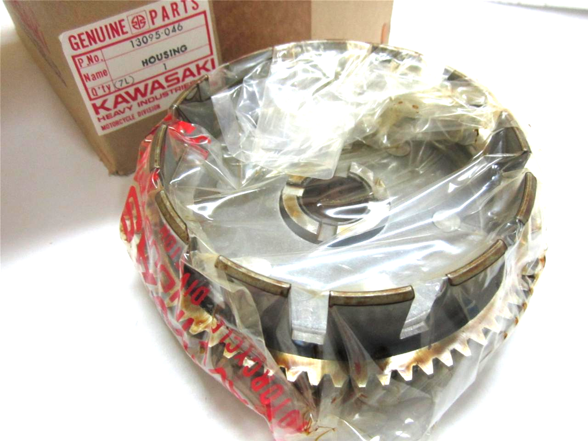 Vintage OEM Kawasaki G7 S T KH110 GTO Clutch Basket 13095-046