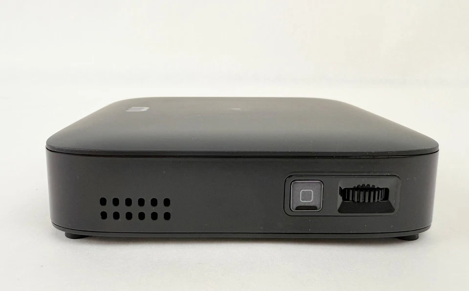 Miroir M200S Portable Smart HD Projector - Black - OB - Image 3 of 4