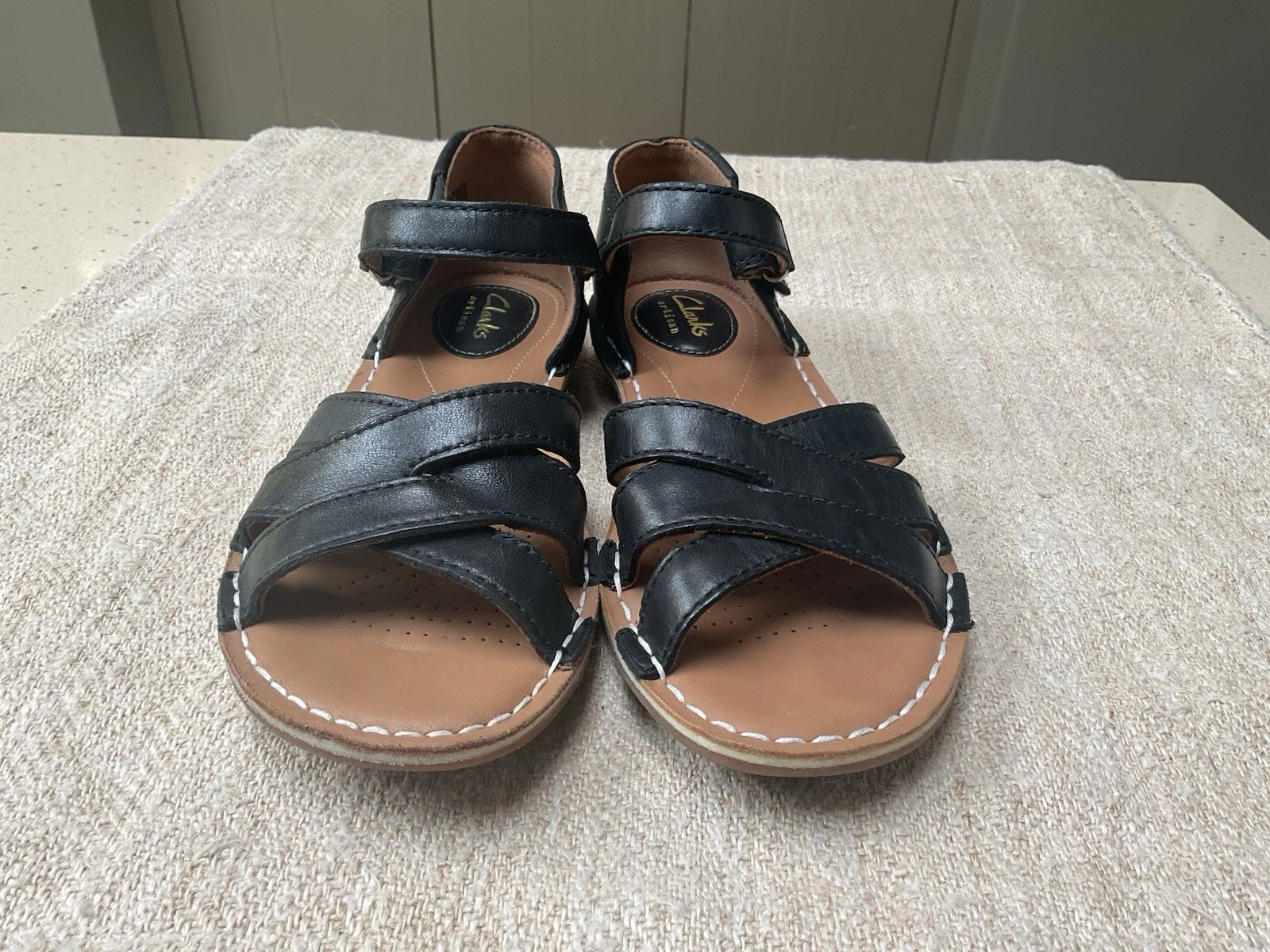 Sandali Clarks Tustin Sahara neri con cinturino in pelle Mary Jane 4 D UK 37 EU