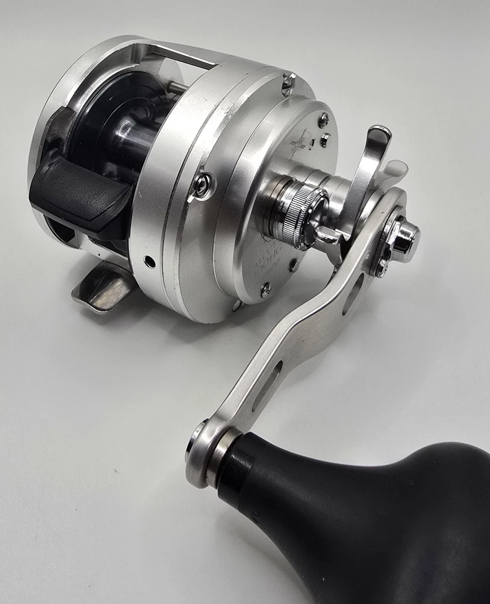 シマノ　CALCUTTA 300HG シマノ オシア カルカッタ 300HG (リール) 価格比較 - 価格.com