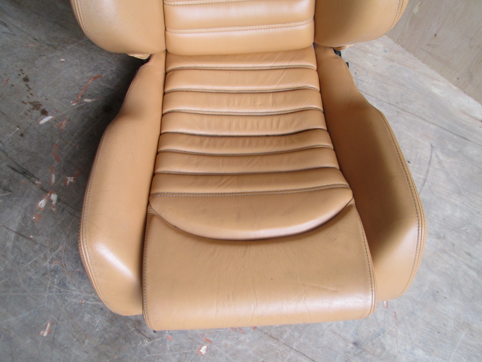 Ferrari 360 - RH / Passenger Seat - Beige 4208