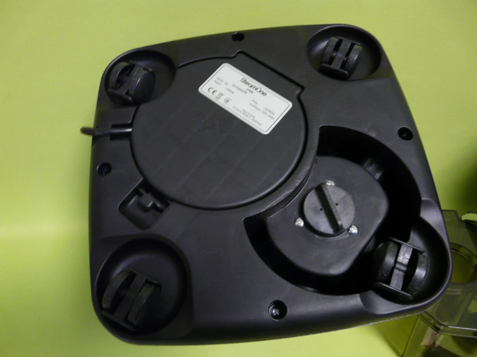 SteamOne H18B Vertikaler Steamer & Dampfglätter mit 1800W Dampf  1,8L Wassertank - Bild 3 von 4