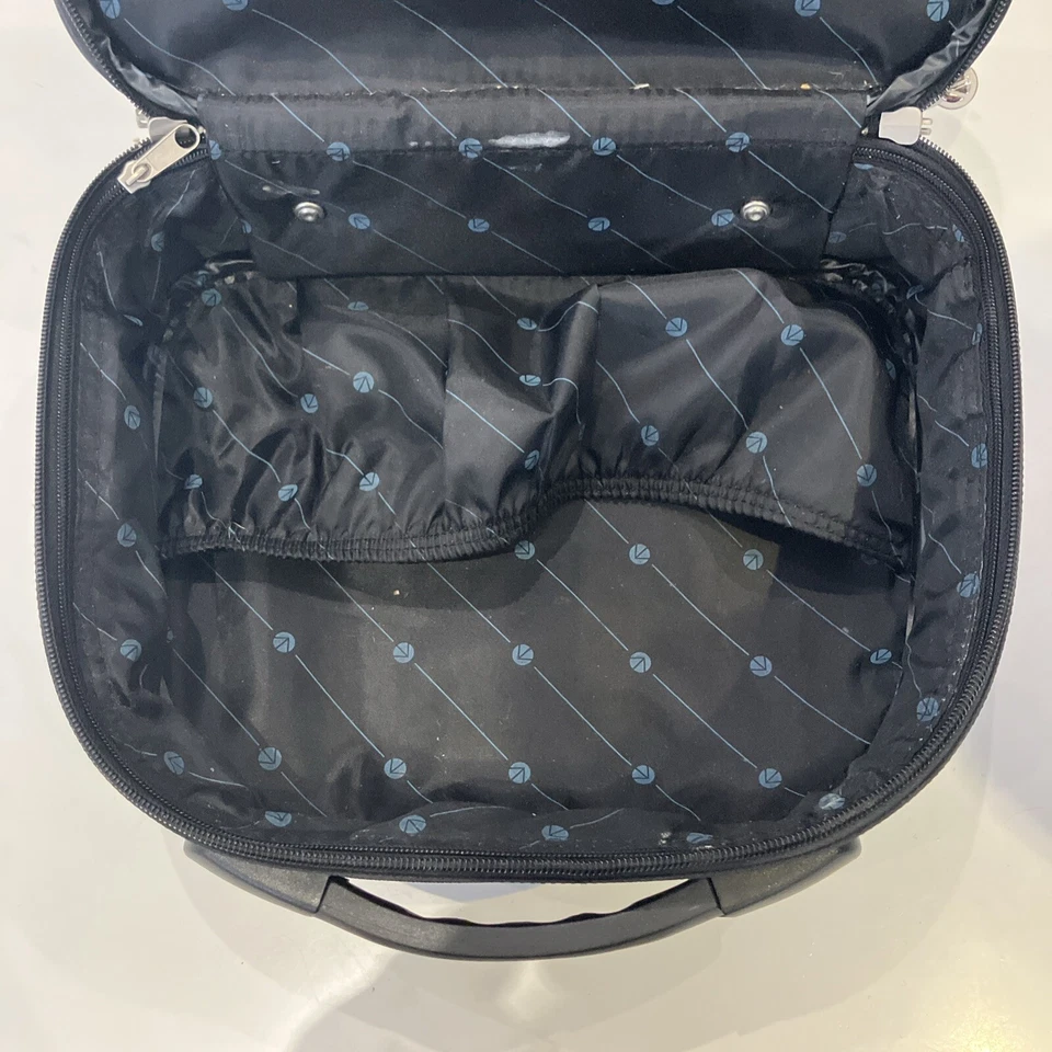Tripp Small Black Makeup Luggage weekend bag Excellent Condition - Image 4 of 4