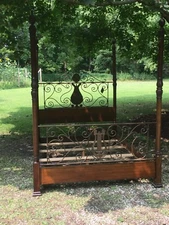 Drexel Heritage 4-Post Bed and bedside table