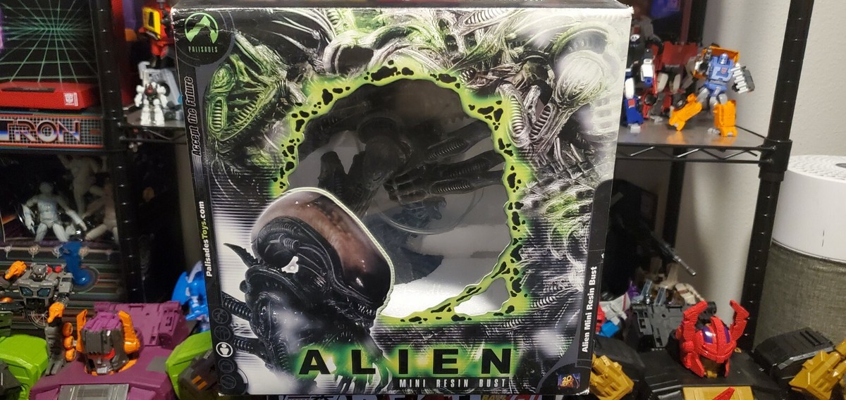 Palisades Alien Resin Mini Bust | eBay