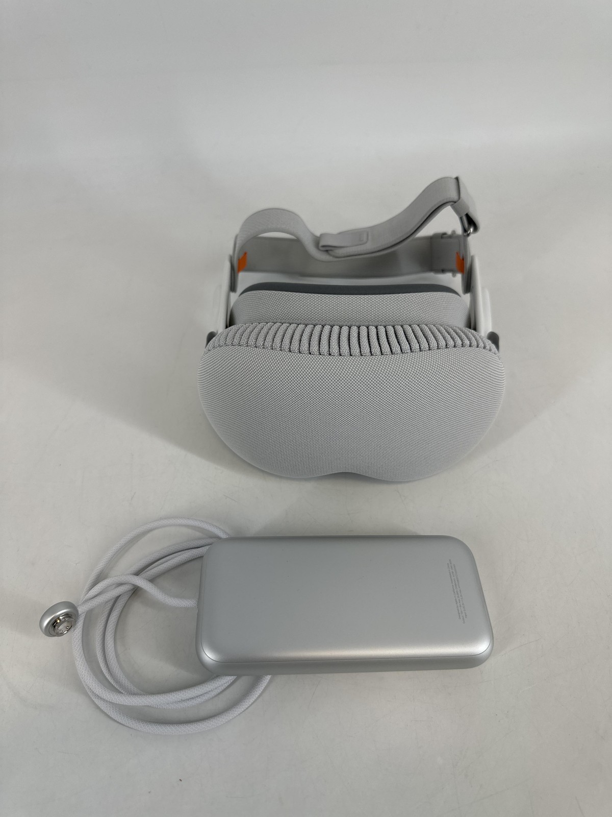 Apple Vision Pro VR Headset 512GB w/ Light Seal-25W/Dual Loop Band-M - Excellent
