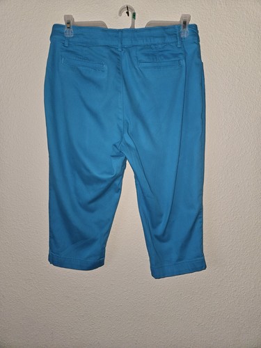 St. John's Bay Women's Capri's Turquoise Aqua Cotton Spandex Stretch Size 14 - Picture 5 of 6