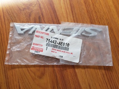 Toyota Sienna Genuine OEM SIENNA Back door Emblem 04 05 06 75442-AE010