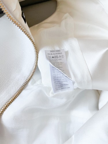 Abito smoking Balmain con bottoni oro bianco - Foto 11 di 11