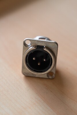 NEUTRIK NC3MD-L-1 XLR 3 pol Einbaubuchse male Silber