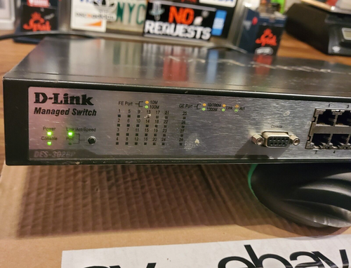 D-Link DES-3028P 28-Port Rack-Mountable Ethernet Switch Tested Working FREE SHIP - Picture 2 of 7