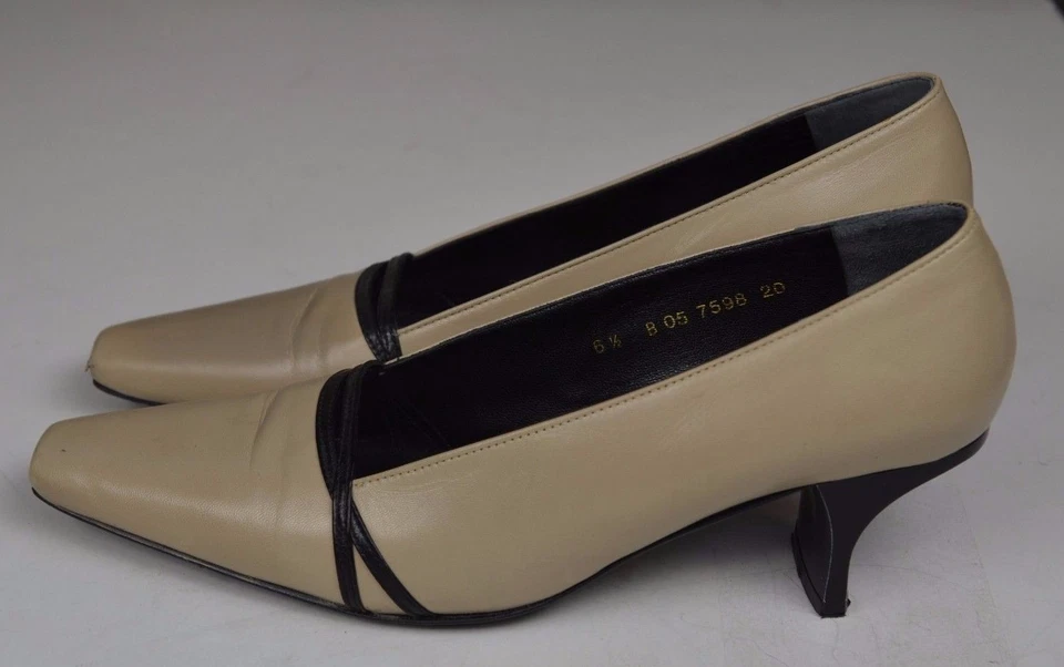 Zapatos de salón Robert Clergerie para mujer color tostado talla 6,5 Francia carrera punta puntiaguda Foto 2 de 4