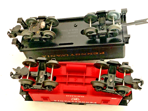 Lot  Lionel Pennsylvania  Locomotive  561 0-8-0 w/Whistle Tender, Caboose 92803 - Picture 16 of 17