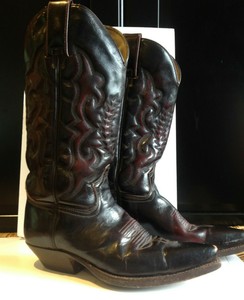 red cowboy boots uk