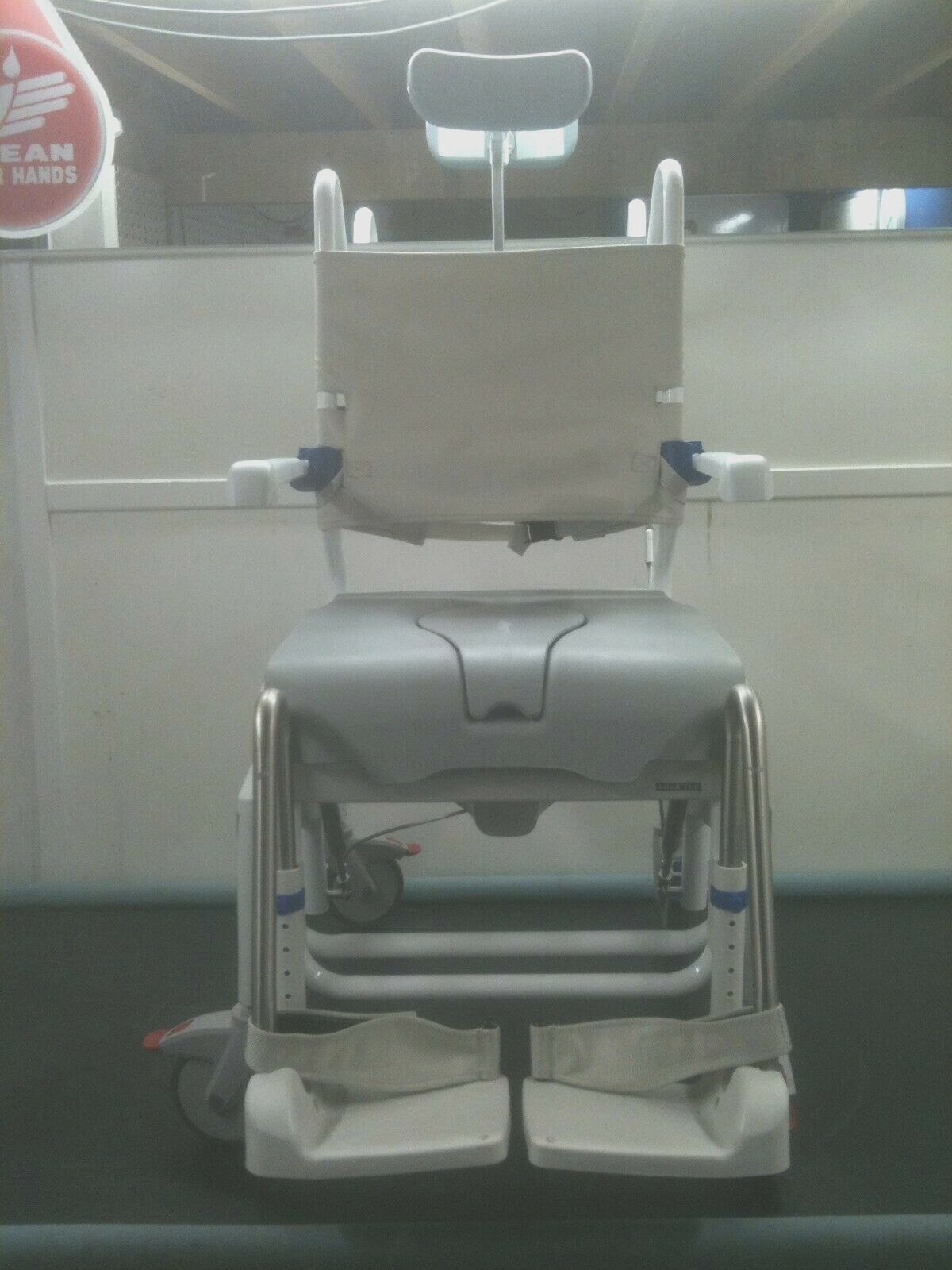 Invacare Aquatec Ocean VIP Tilt in Space Chair Vat