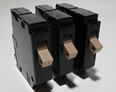 Eaton Cutler Hammer Single Pole Thermal Magnetic 15A Circuit Breaker ...