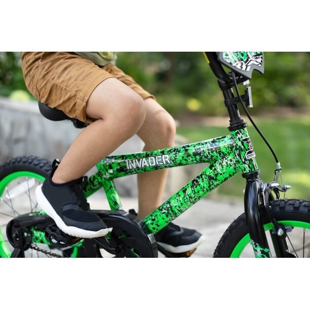 Dynacraft Invader Multiple Color 16" Bike