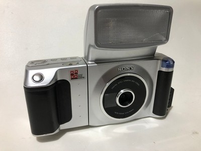 Sony DKC-C200X Digital Camera Passport/ID Photos with Flash Silver -UNTESTED