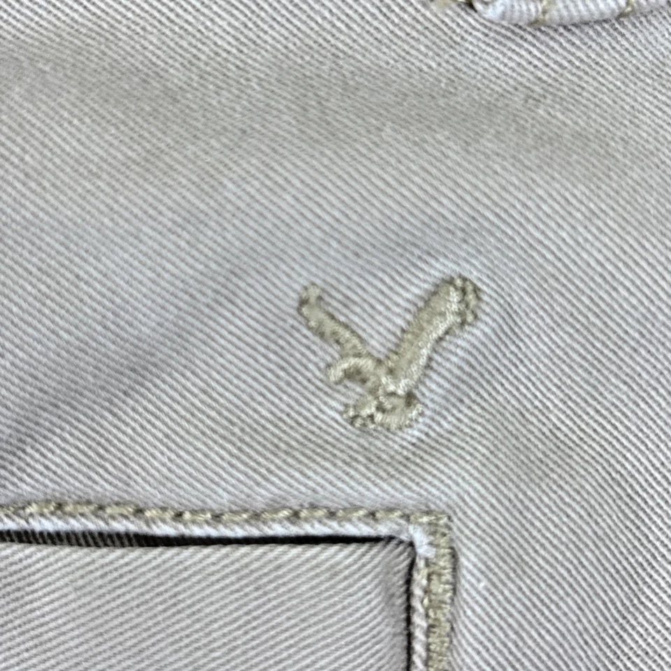 American Eagle Womens Tan STRETCH MIDI 5" Inseam Cotton Chino Shorts Size 6 - Image 4 of 4