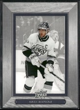 2023-24 Upper Deck Extended Series Bee Hive STARS & ROOKIES - **PICK YOUR CARD**