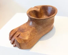 Vintage Cigarette Ashtray Wood Foot Toe Up Hand Carved Cigar Ashtray Folk Art